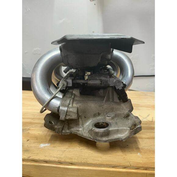 1985-1991 Corvette 10066013 L98 Tuned Port Injection Intake/Plenum/Shield/Runner - Picture 7 of 9